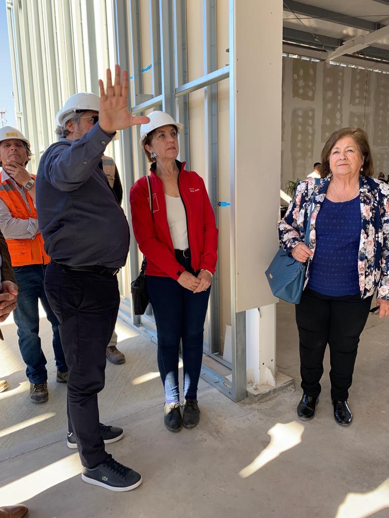 Autoridades visitando obras del primer terrapuerto de la región de Atacama